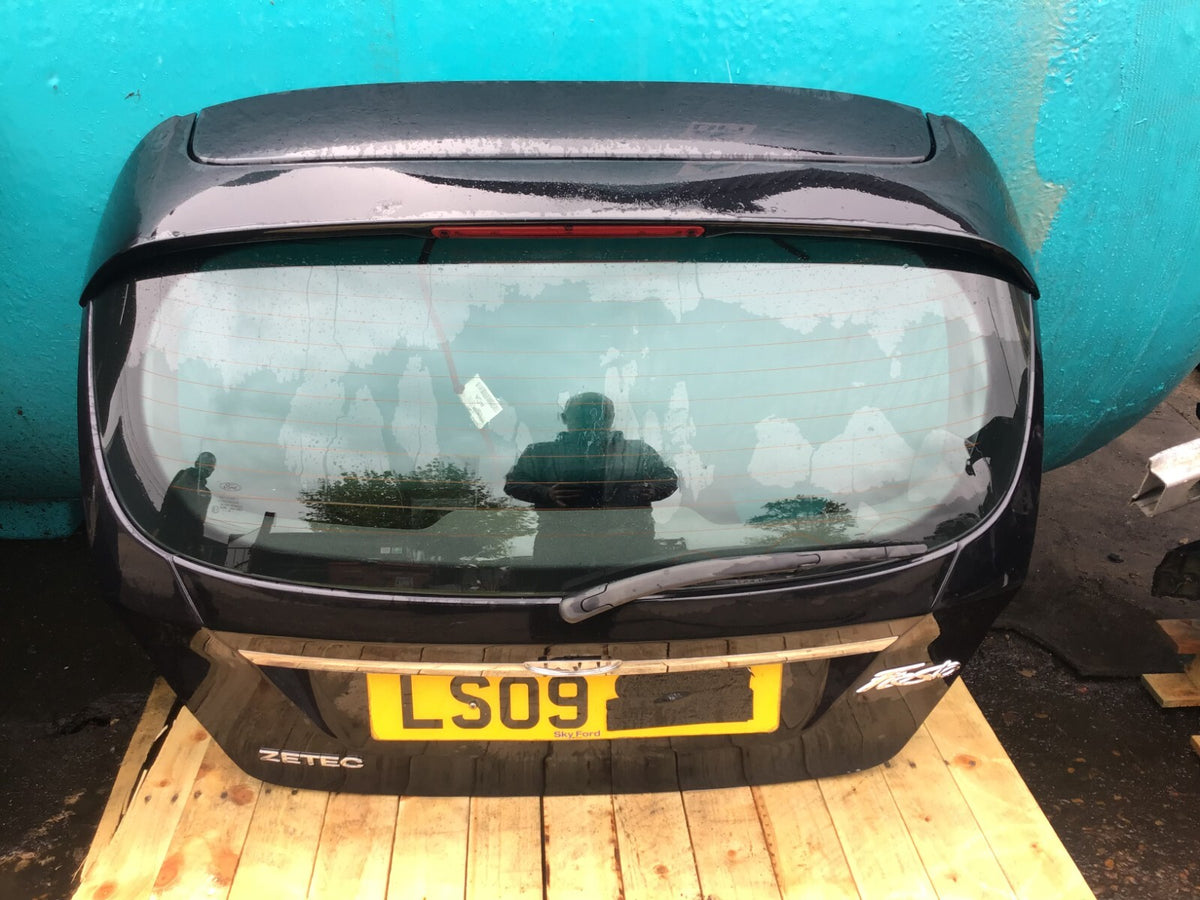 FORD FIESTA MK7 TAILGATE PANTHER BLACK METALLIC 2009 20165