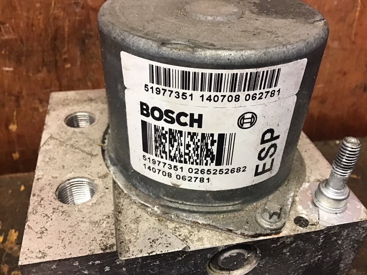 FORD KA  ABS PUMP MODULE 51977351 BOSCH 0265252682 2009 20162