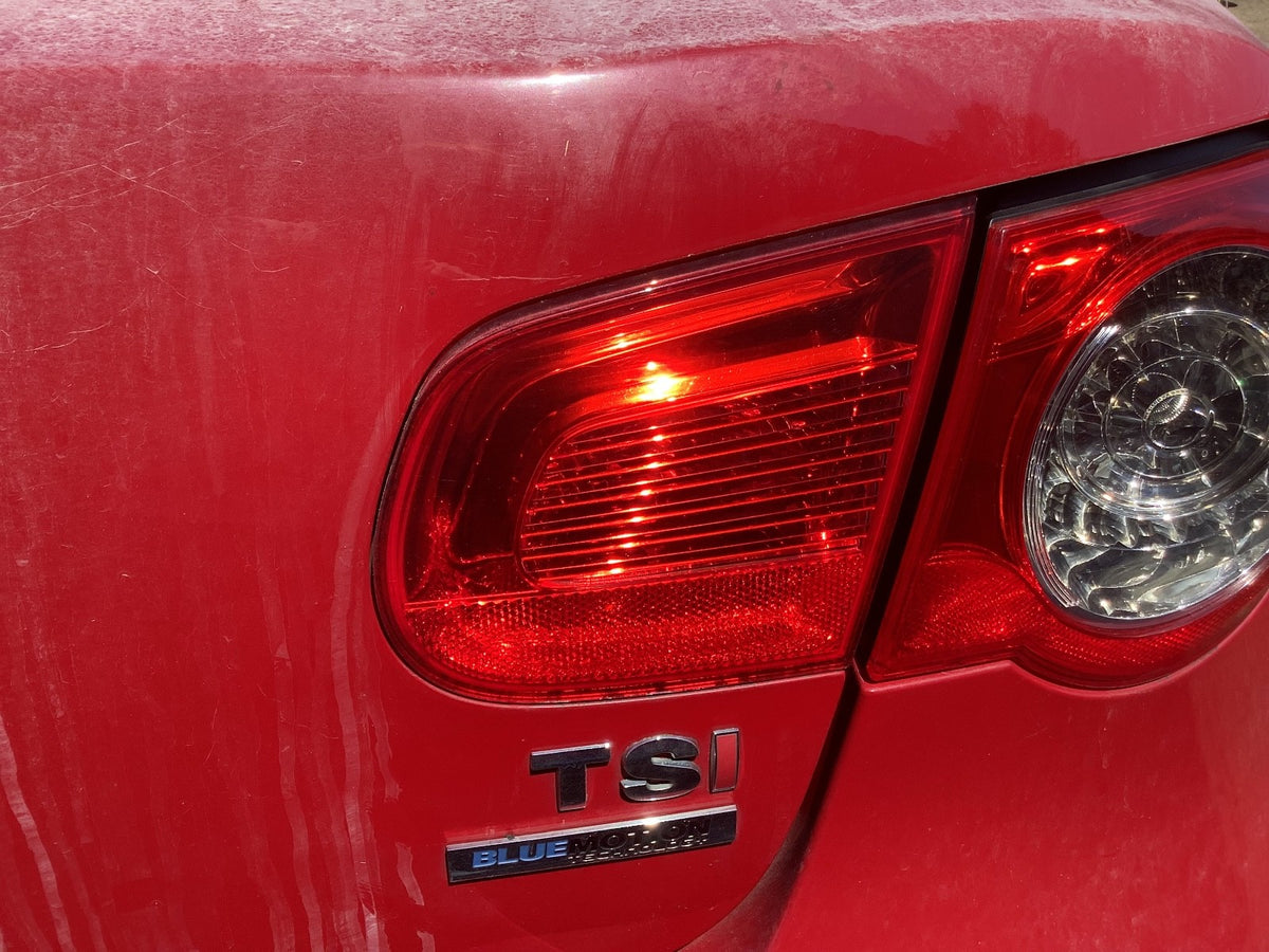 VOLKSWAGEN EOS DRIVER'S SIDE O/S INNER REAR LIGHT 2007 20141