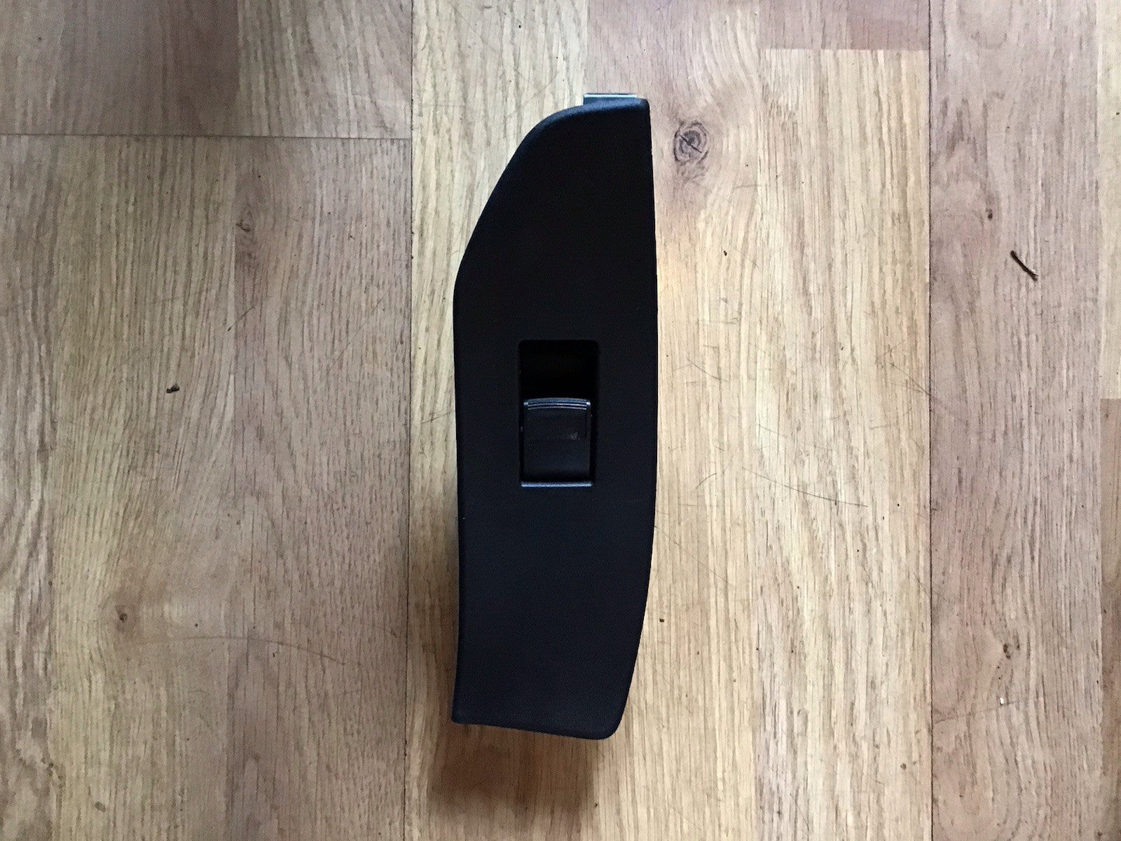 TOYOTA VERSO PASSENGER SIDE ELECTRIC WINDOW CONTROL SWITCH 74232 0F050 2013 20180