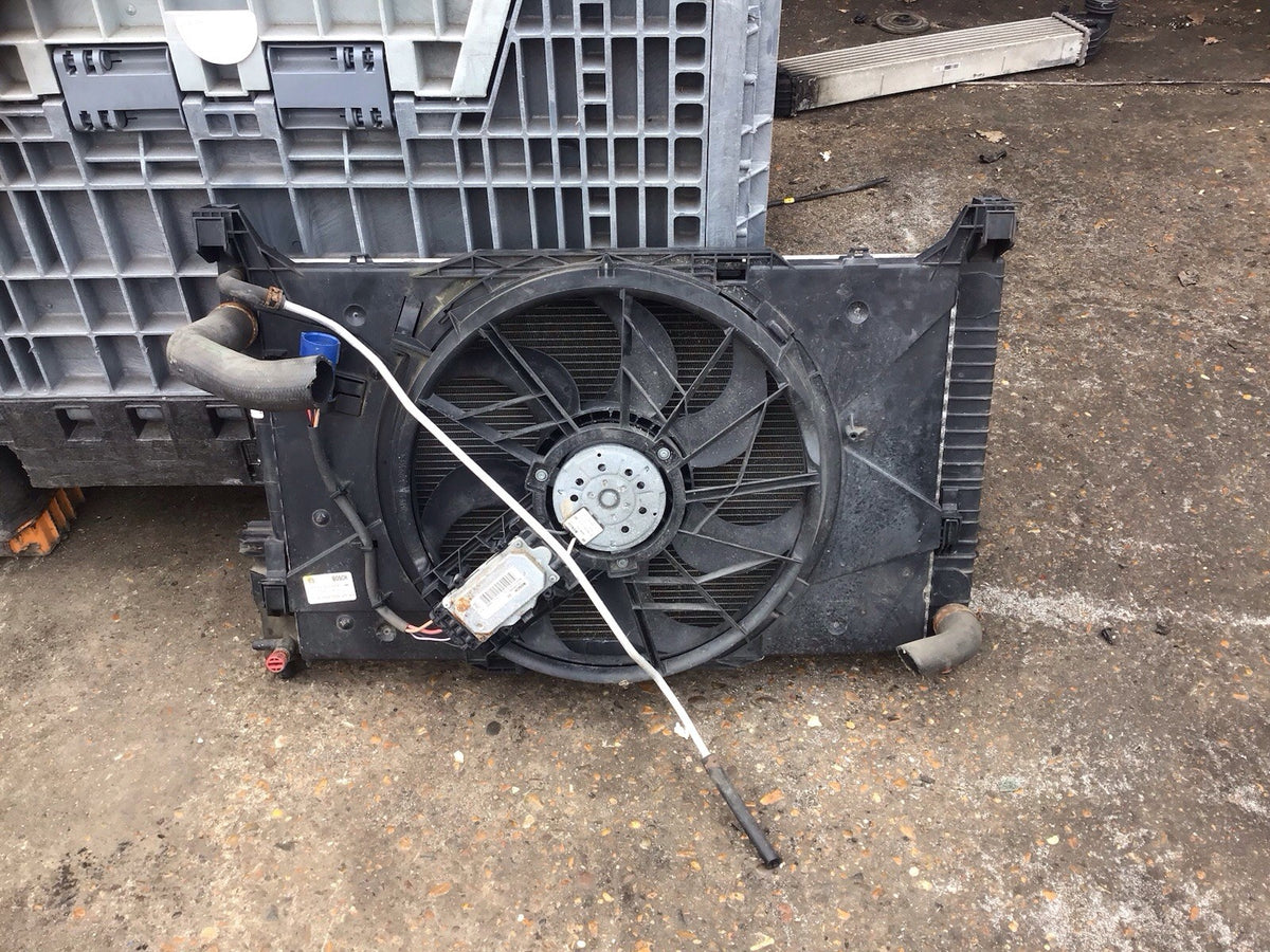 MERCEDES A CLASS W169  RADIATOR FAN COWLING 1137328294  2005 20121