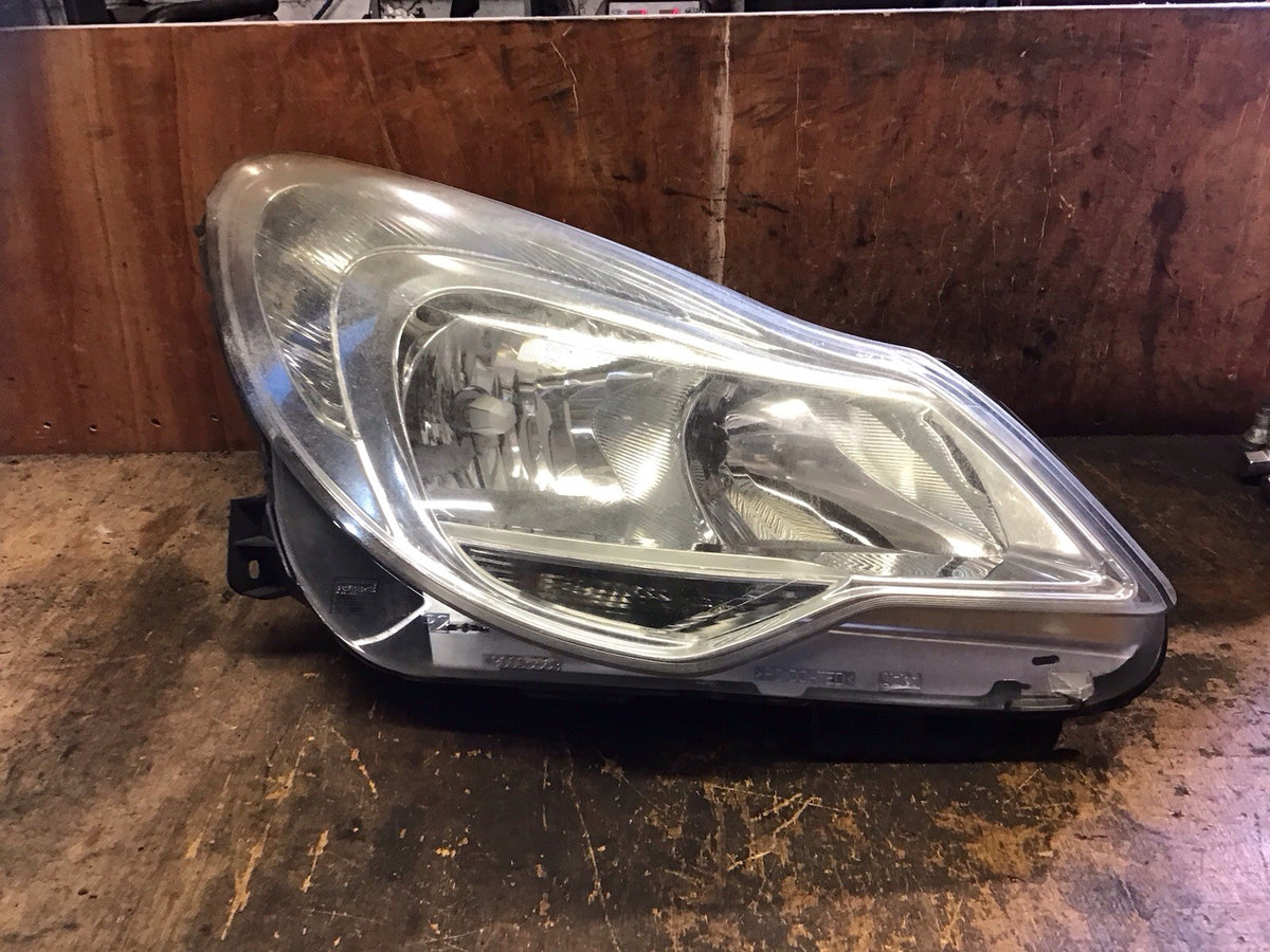 VAUXHALL CORSA D DRIVERS SIDE HEADLIGHT 13432892 2010 20143