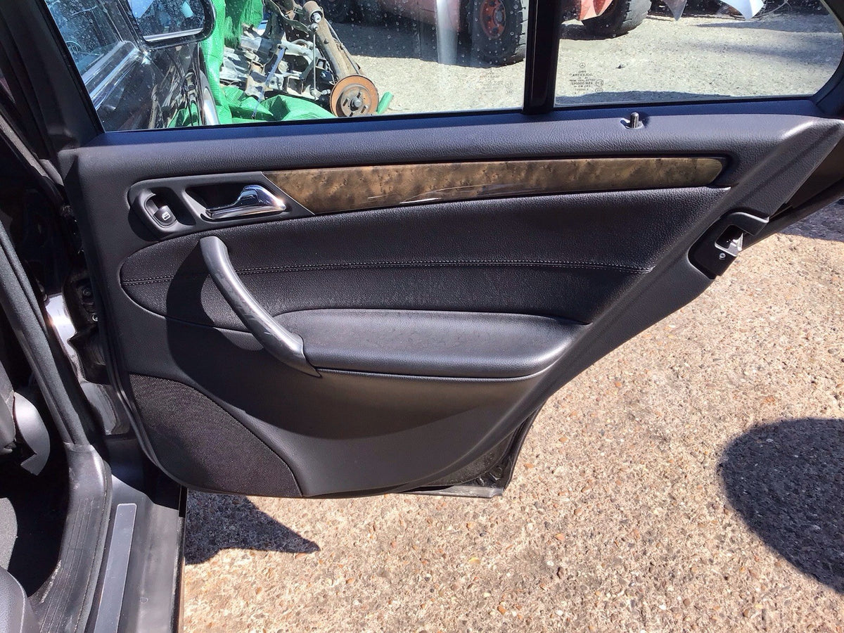 MERCEDES C CLASS W203 DRIVER'S SIDE REAR DOOR OBSIDIAN BLACK 197 2001 20078