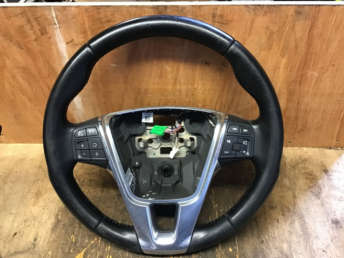 VOLVO V40 MULTI FUNCTIONAL STEERING WHEEL 34110217B  2012 20191