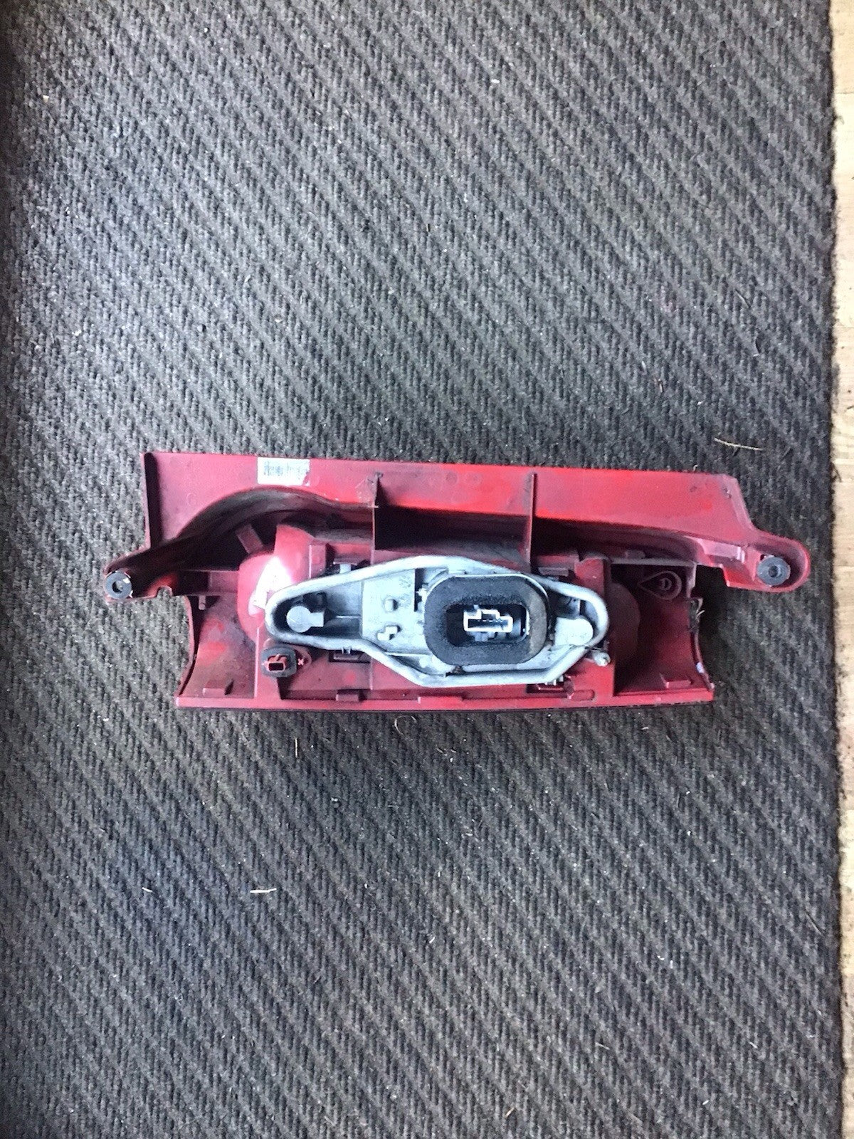 PEUGEOT PARTNER MK2 PASSENGER'S SIDE N/S REAR LIGHT 9680608080 2009 20156
