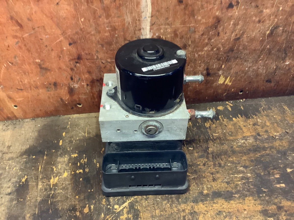 SUZUKI SPLASH ABS PUMP MODULE DE86L0  2008 20140