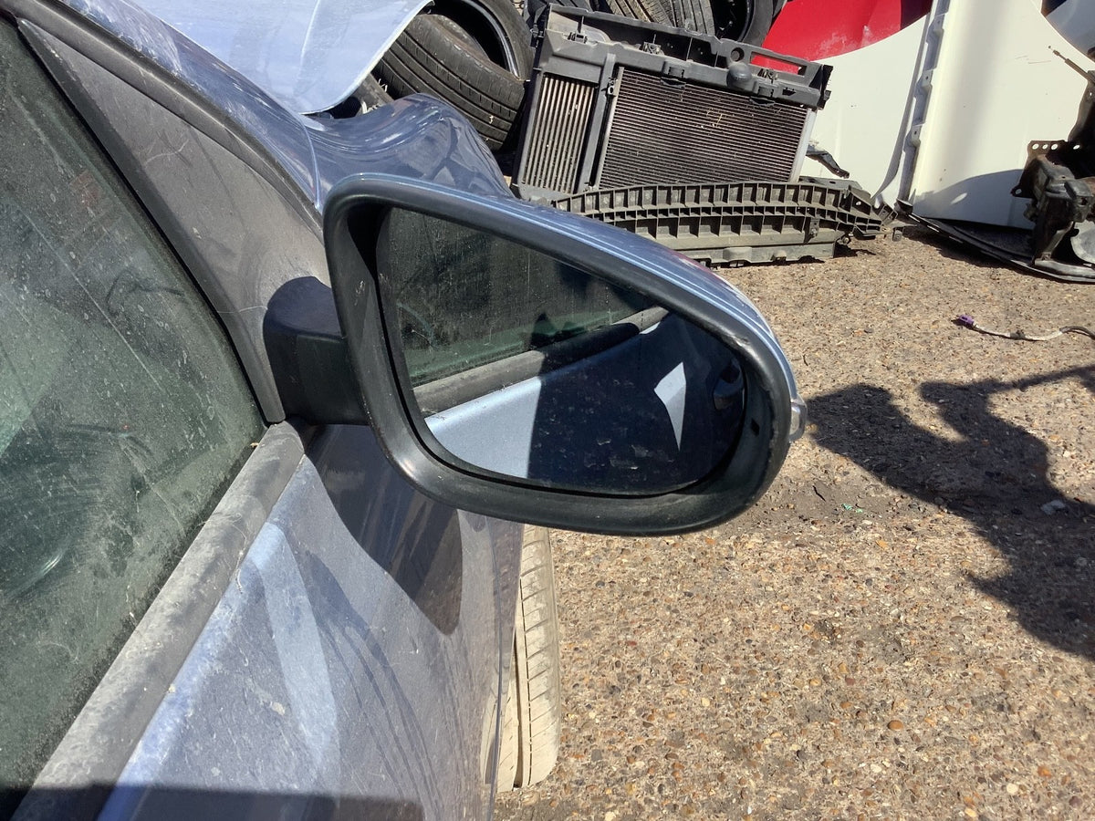 VOLKSWAGEN GOLF MK6 DRIVERS'S SIDE MIRROR SHARK BLUE LA5Q  2009 20123