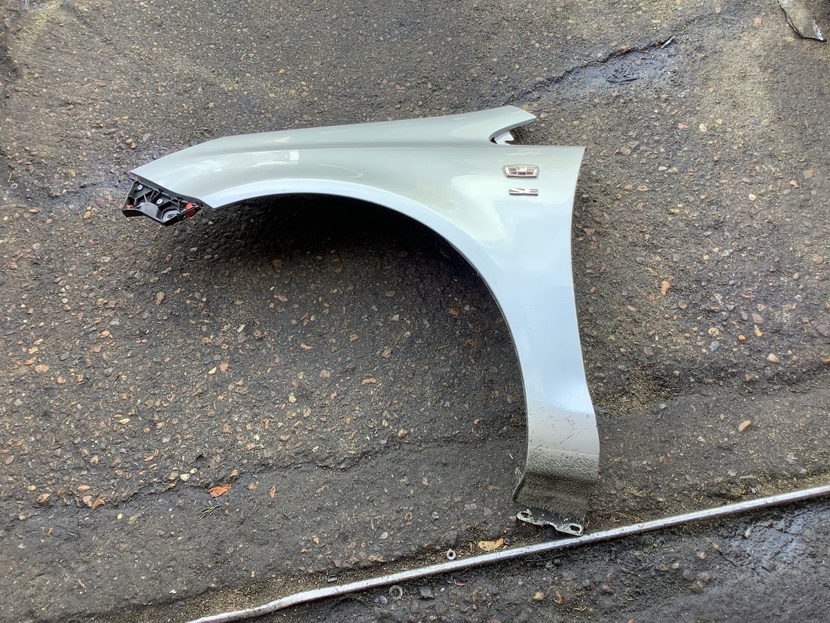 VAUXHALL ASTRA J DRIVERS SIDE O/S WING SOVERIGN  SILVER Z176 2010 20140