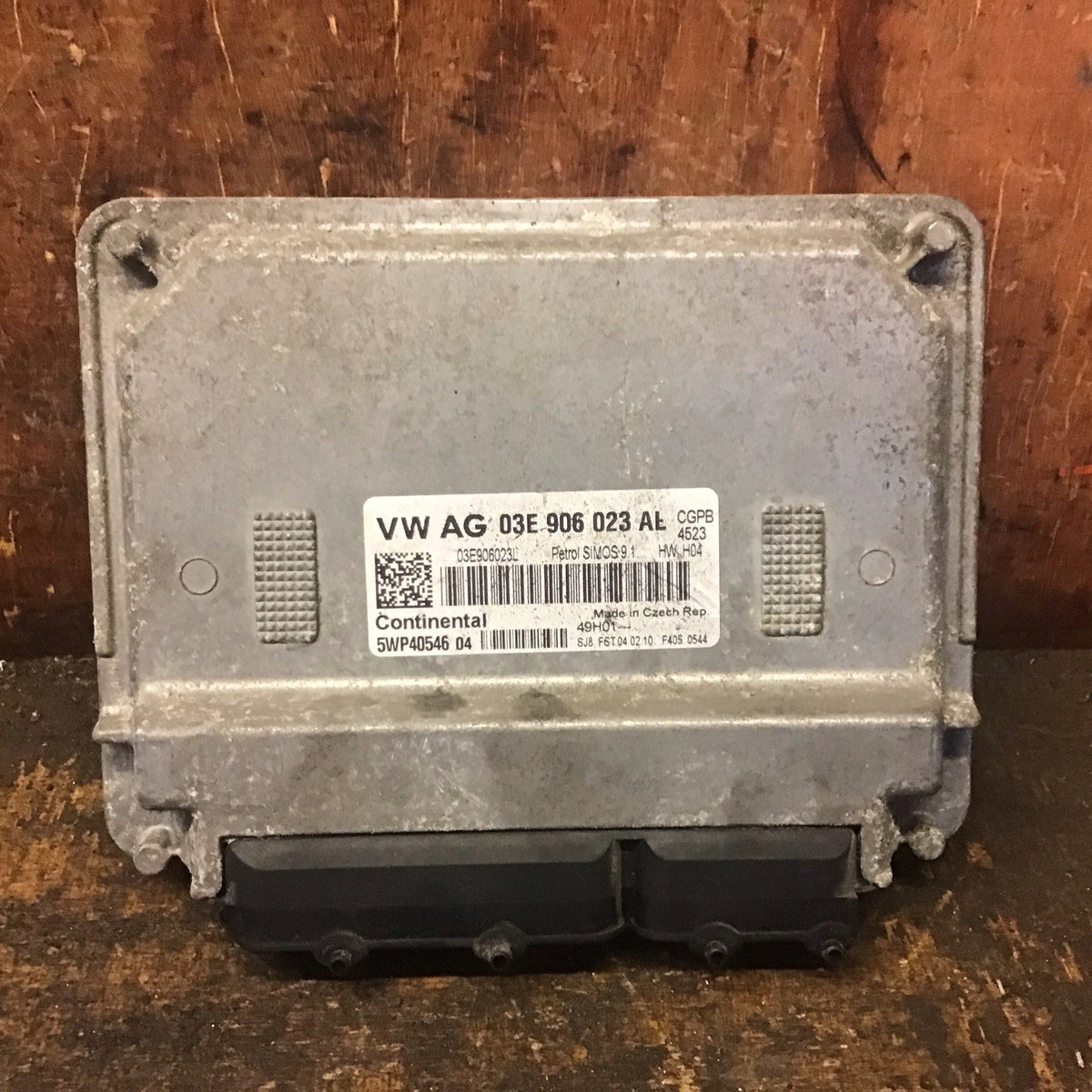 VOLKSWAGEN POLO 6R 1.2 PETROL ENGINE CONTROL UNIT ECU 03E906023AL  2009 20152