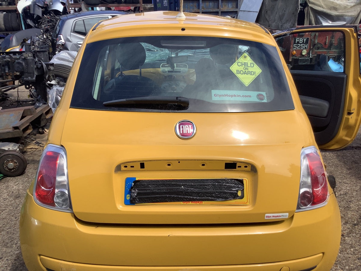 FIAT 500 TAILGATE IN GIALLO SOLE PAINT CODE 712/A 2008 20150
