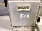 TOYOTA YARIS MK2 1.3 PETROL FUSE BOX 82730 0D290 2006 20116