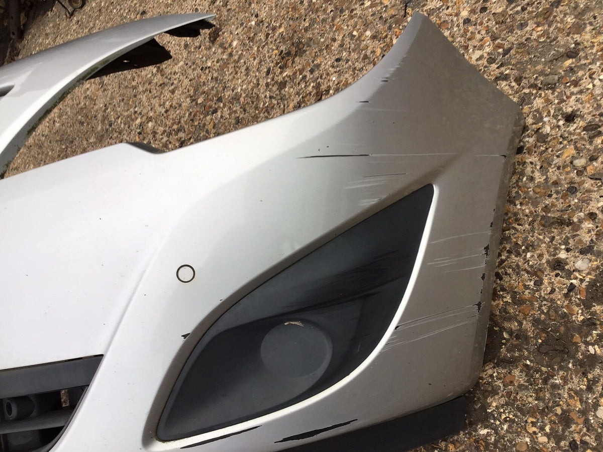 VAUXHALL MERIVA B FRONT BUMPER IN SILVER PAINT CODE Z157 2AU 2010 20177