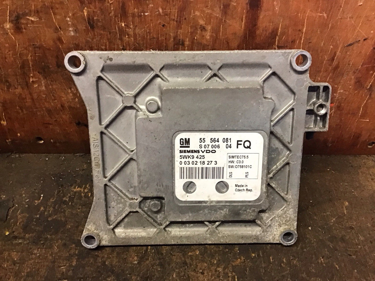VAUXHALL ASTRA H 1.8 PETROL ENGINE CONTROL MODULE ECU 55564081 FQ  2004 20084