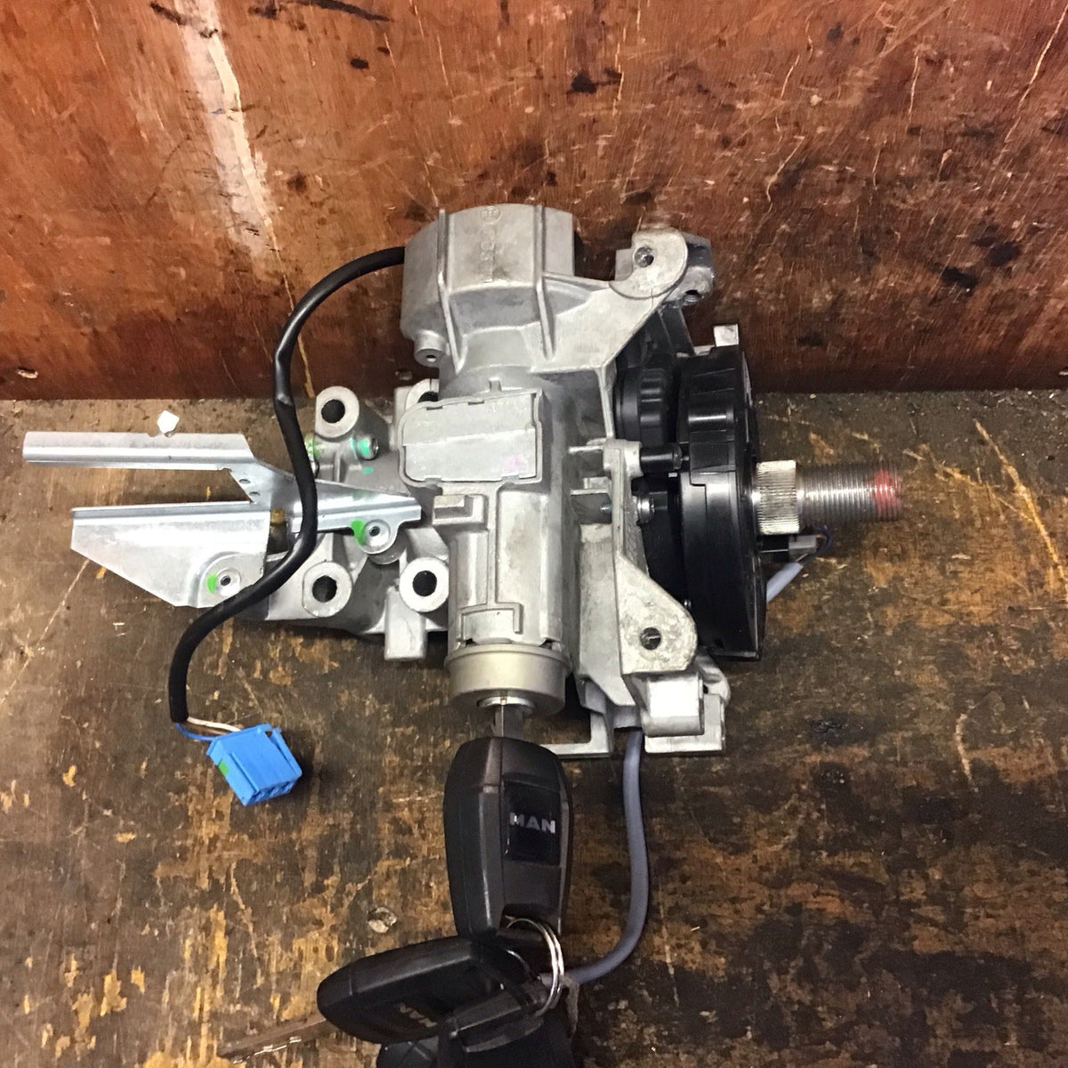 MAN TGX TGS IGNITION LOCK AND KEYS STEERING LOCK 81.25501.6035 2015 20104