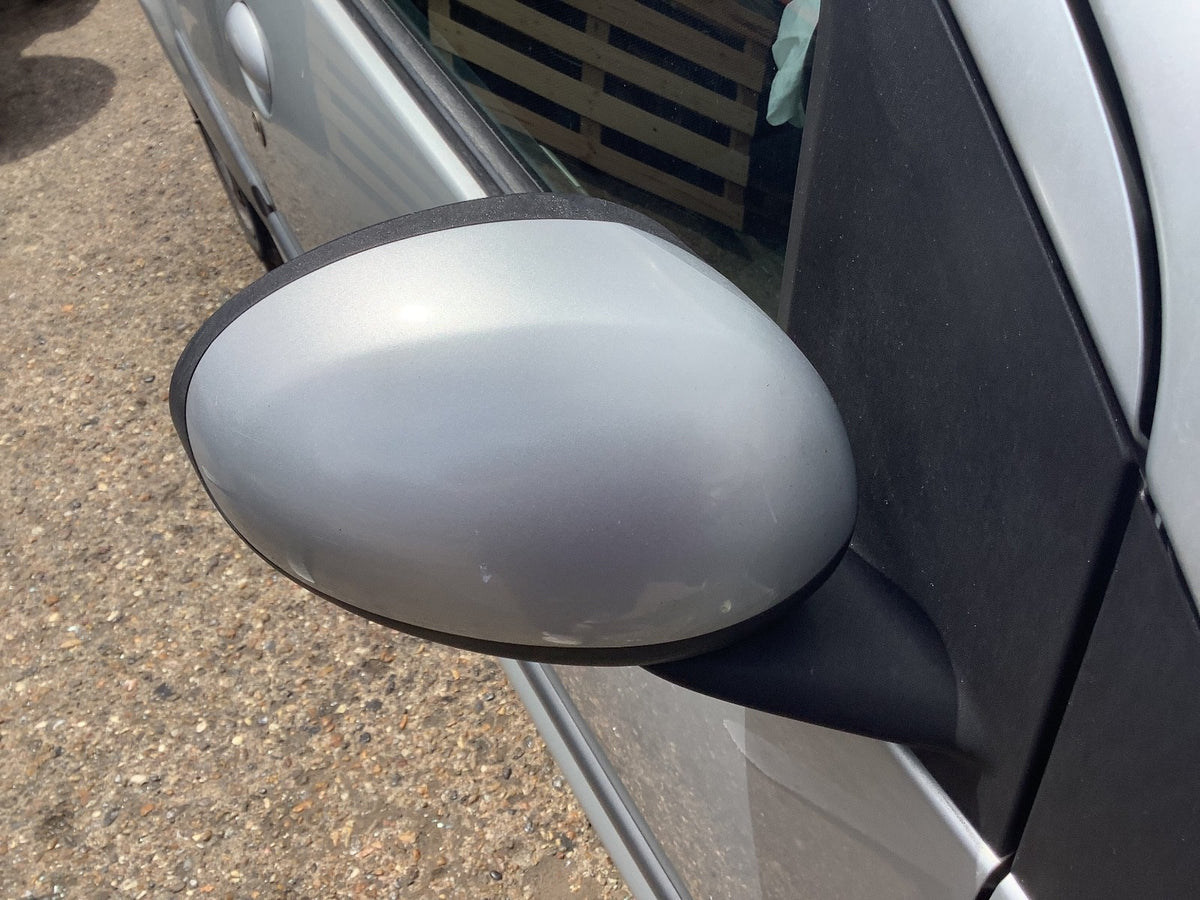 PEUGEOT 107 CITROEN C1 DRIVER'S SIDE O/S DOOR MIRROR GRIS GALLIUM KTB 2005 20144