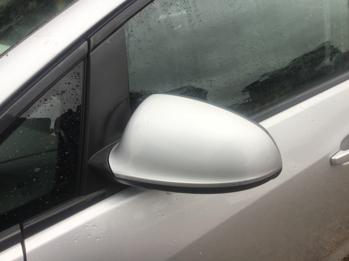 VAUXHALL ASTRA J PASSENGER SIDE N/S DOOR MIRROR SOVEREIGN SILVER 176/GAN  10 1512