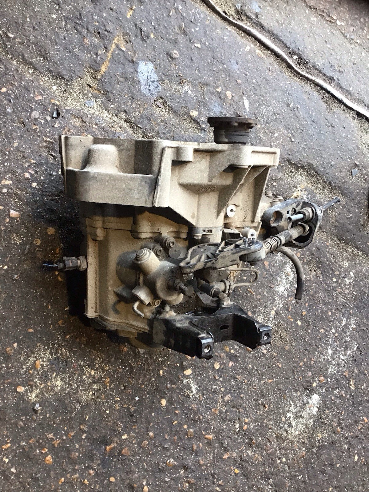 VOLKSWAGEN POLO 9N3 1.2 PETROL GEARBOX 5 SPEED CODE JHN 2005 200810