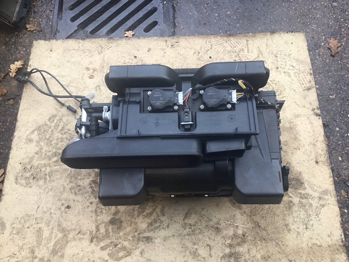 MAN TGX E6 HEATER MATRIX WITH MOTOR 81.61900 64615