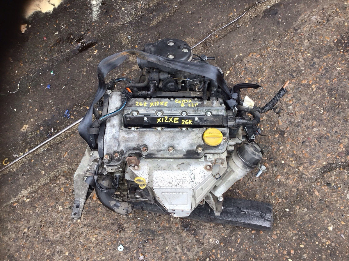 VAUXHALL CORSA B 1.2 PETROL ENGINE X12XE 26000 MILES FROM NEW  1996 20002