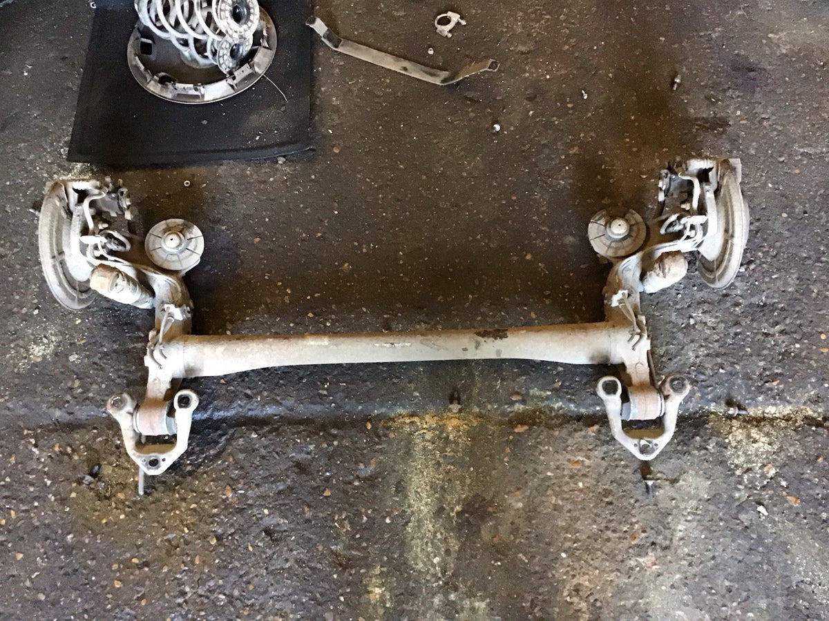 VAUXHALL MERIVA A REAR AXLE DISK BRAKES WITH ABS 2002 20101