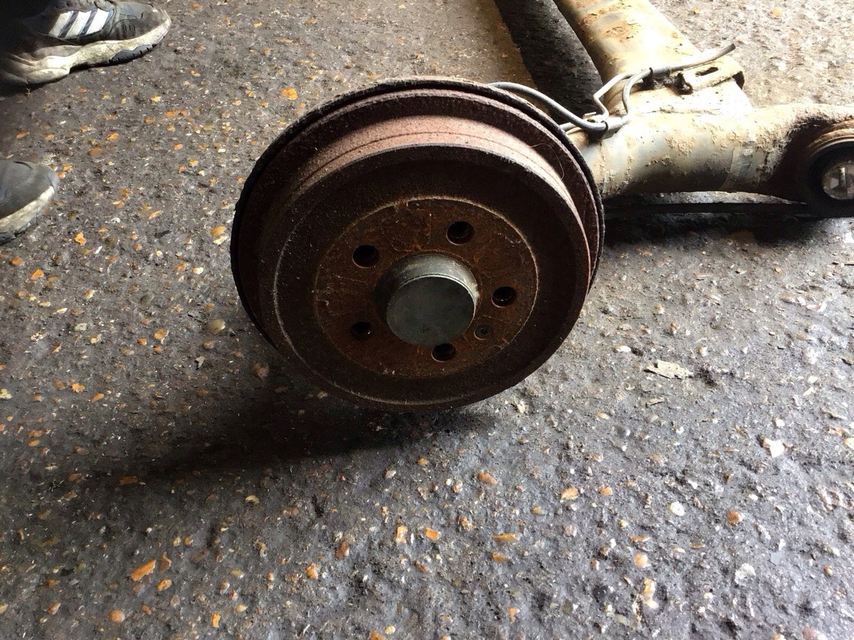 VOLKSWAGEN POLO 6R REAR AXLE DRUM BRAKES ABS 2009 20177
