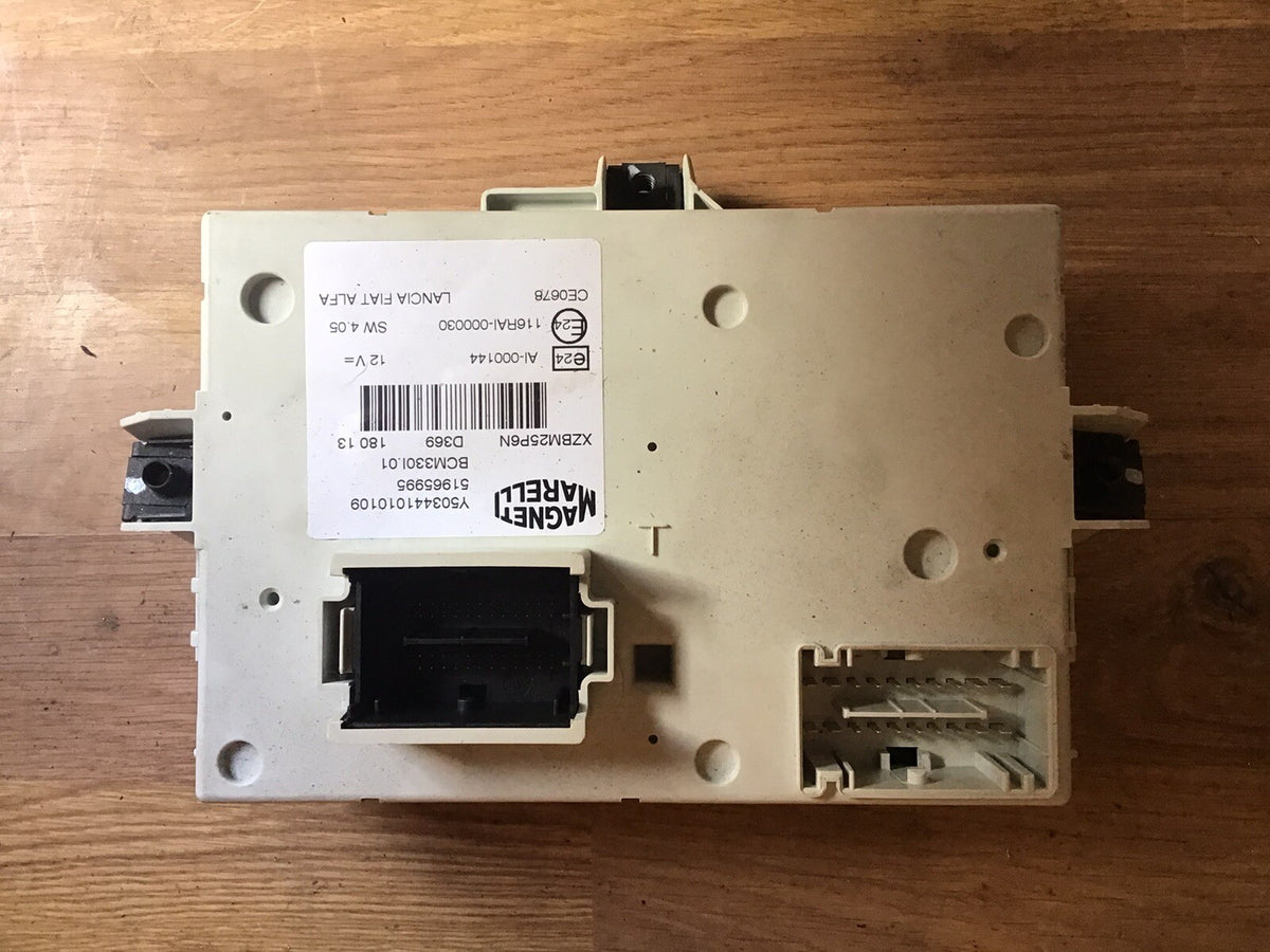 FIAT 500L FUSE BOX 116RAI 000030 2013 20173