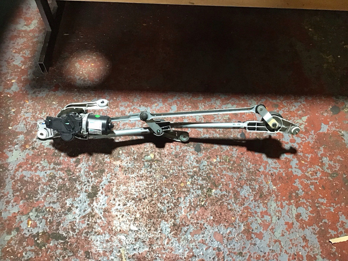 NISSAN JUKE J15 FRONT WIPER MOTOR AND LINKAGE  28800 1KEOC 2014 20190
