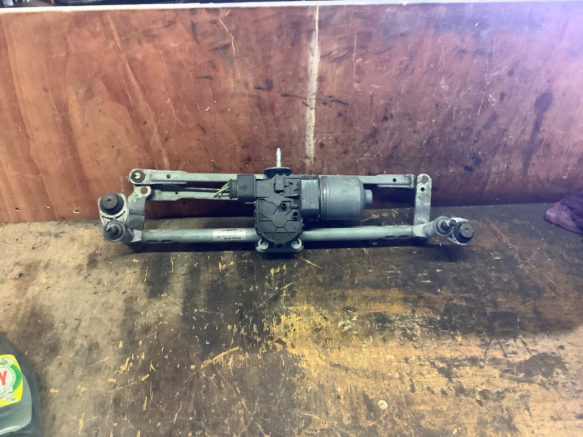 VOLKSWAGEN POLO 6R FRONT  WIPER MOTOR 6R2955023A 2009 20170