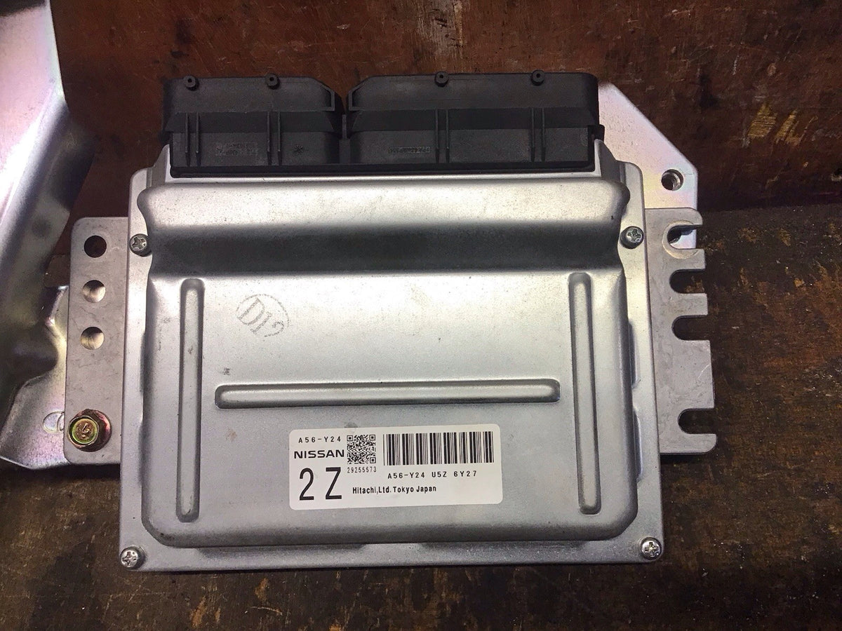 NISSAN X TRIAL T30 2.5 ECU ENGINE CONTROL A56 Y24 2001 20074