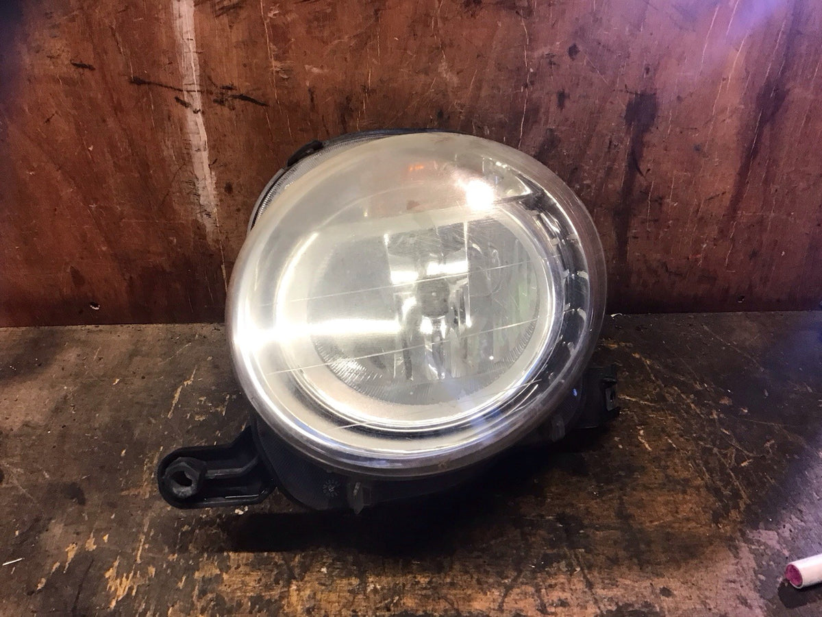 FIAT 500 PASSENGERS  SIDE N/S HEADLIGHT HALOGEN 2008 20152