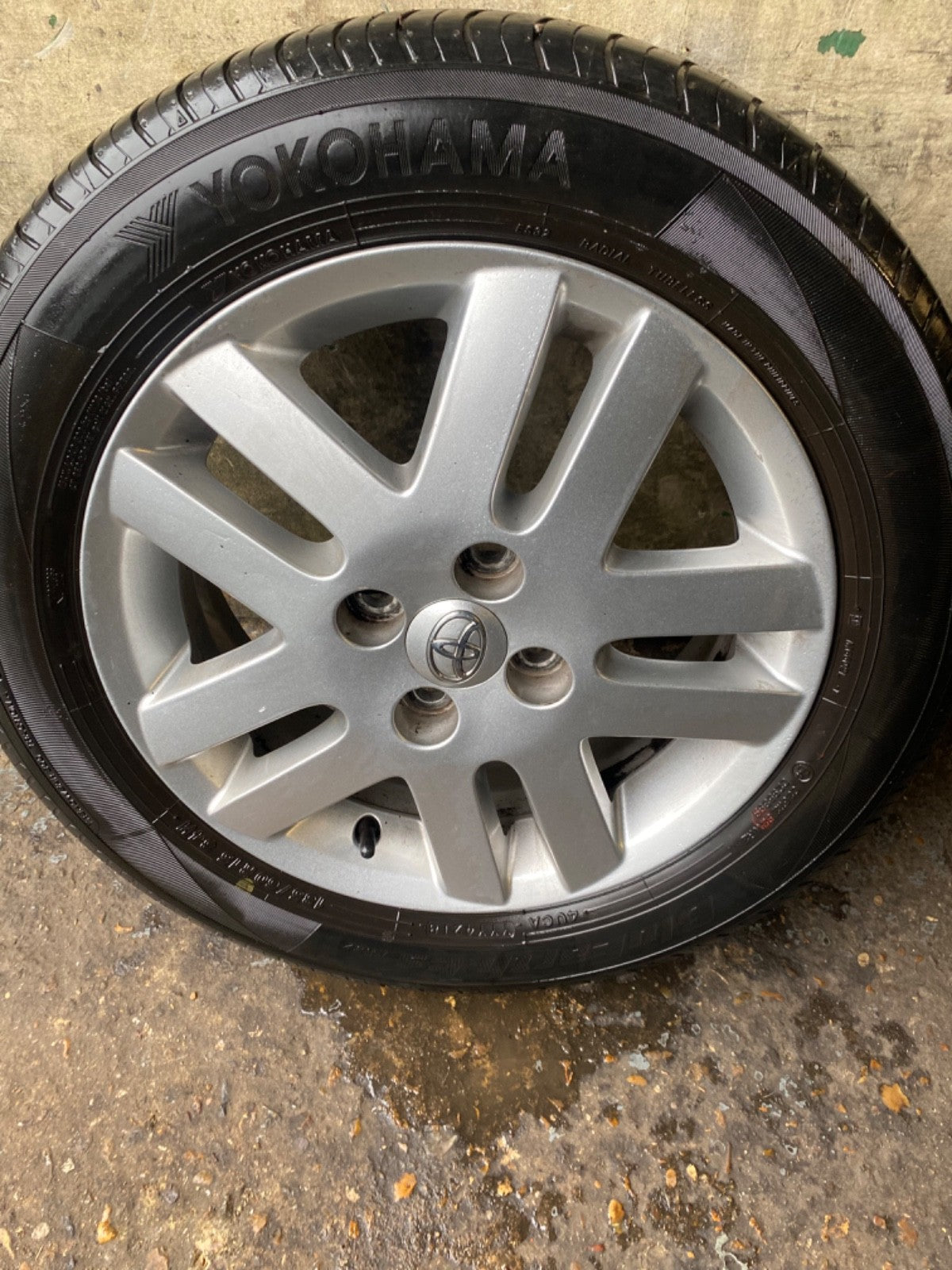 TOYOTA YARIS MK2 ALLOY WHEEL 15'' PZ406 B0675 ZC WITH TYRE 185X60X15 2006 20113
