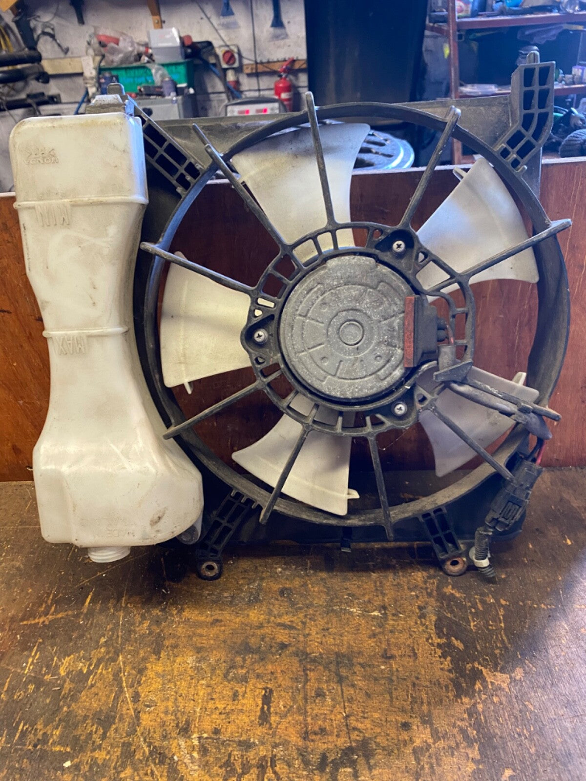 HONDA INSIGHT RADIATOR FAN COOLING 10A010/300 HYBRID 2005 20113