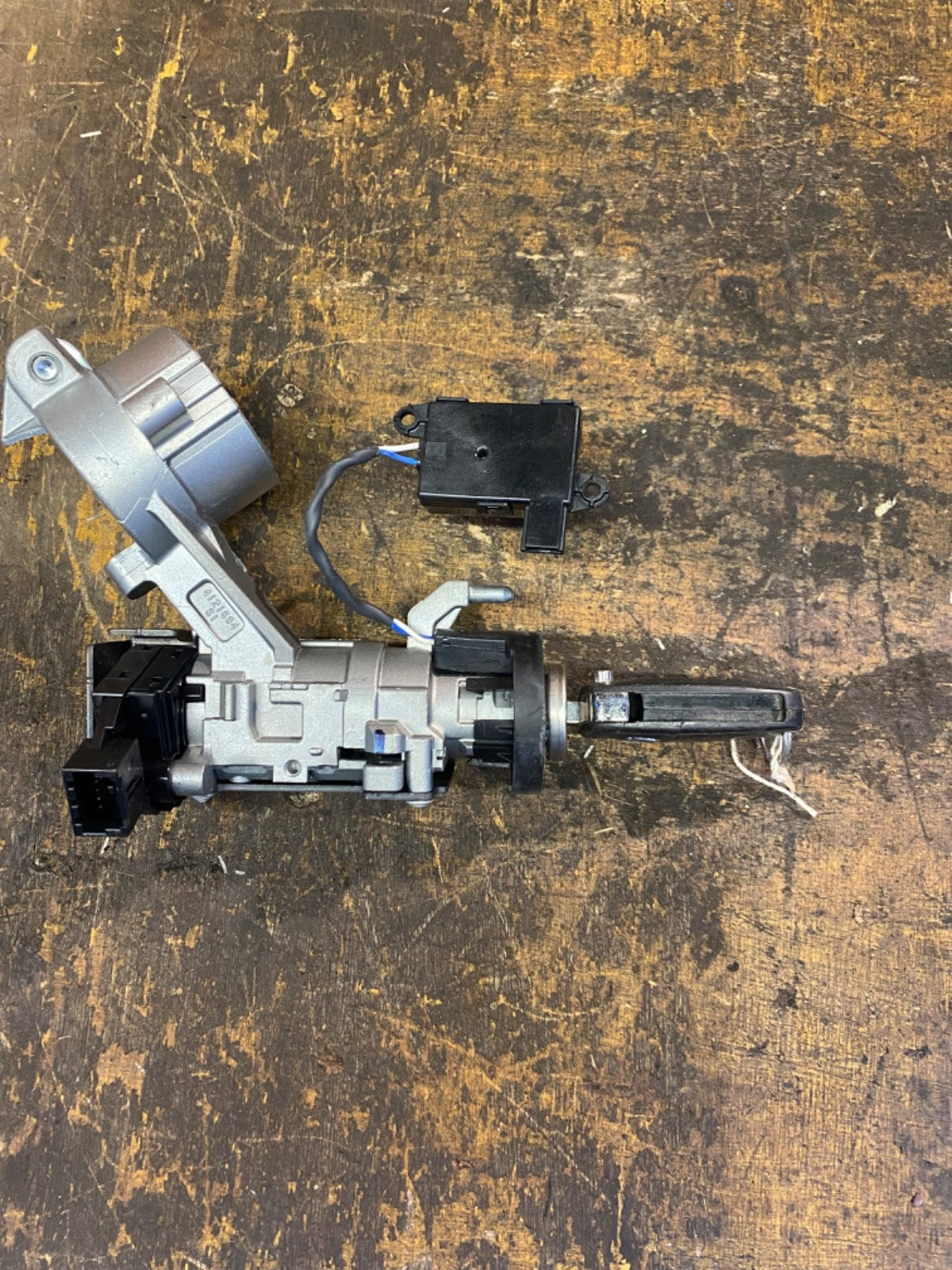 VAUXHALL CORSA E IGNITION BARREL LOCK AND KEY 84419116 2015 20190