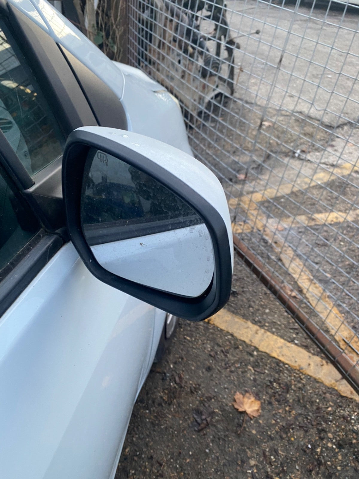 VAUHALL AGILA DRIVER'S SIDE O/S DOOR MIRROR SUGAR WHITE PAINT CODE GHK 2008 20147