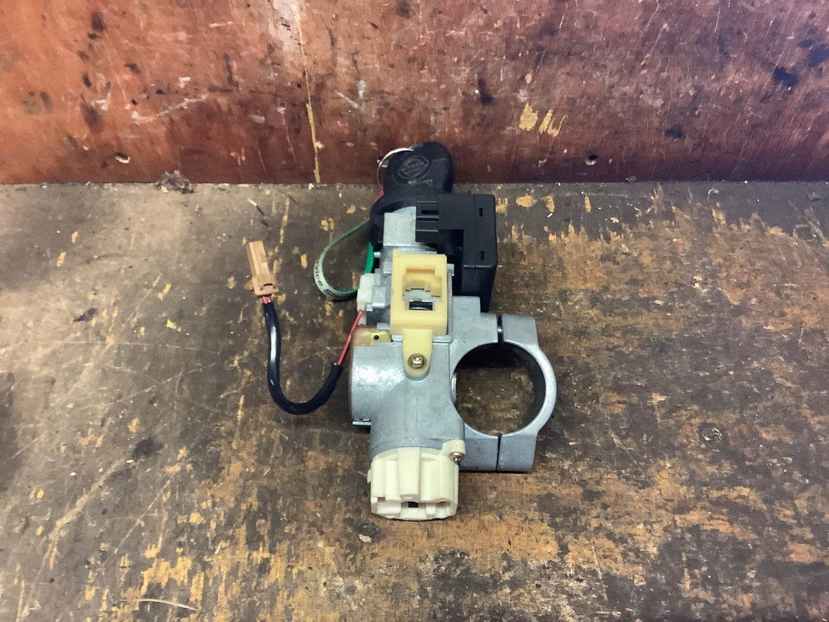 NISSAN X TRIAL MK1 IGNITION BARREL LOCK AND KEY 28590C9902 2002 20070