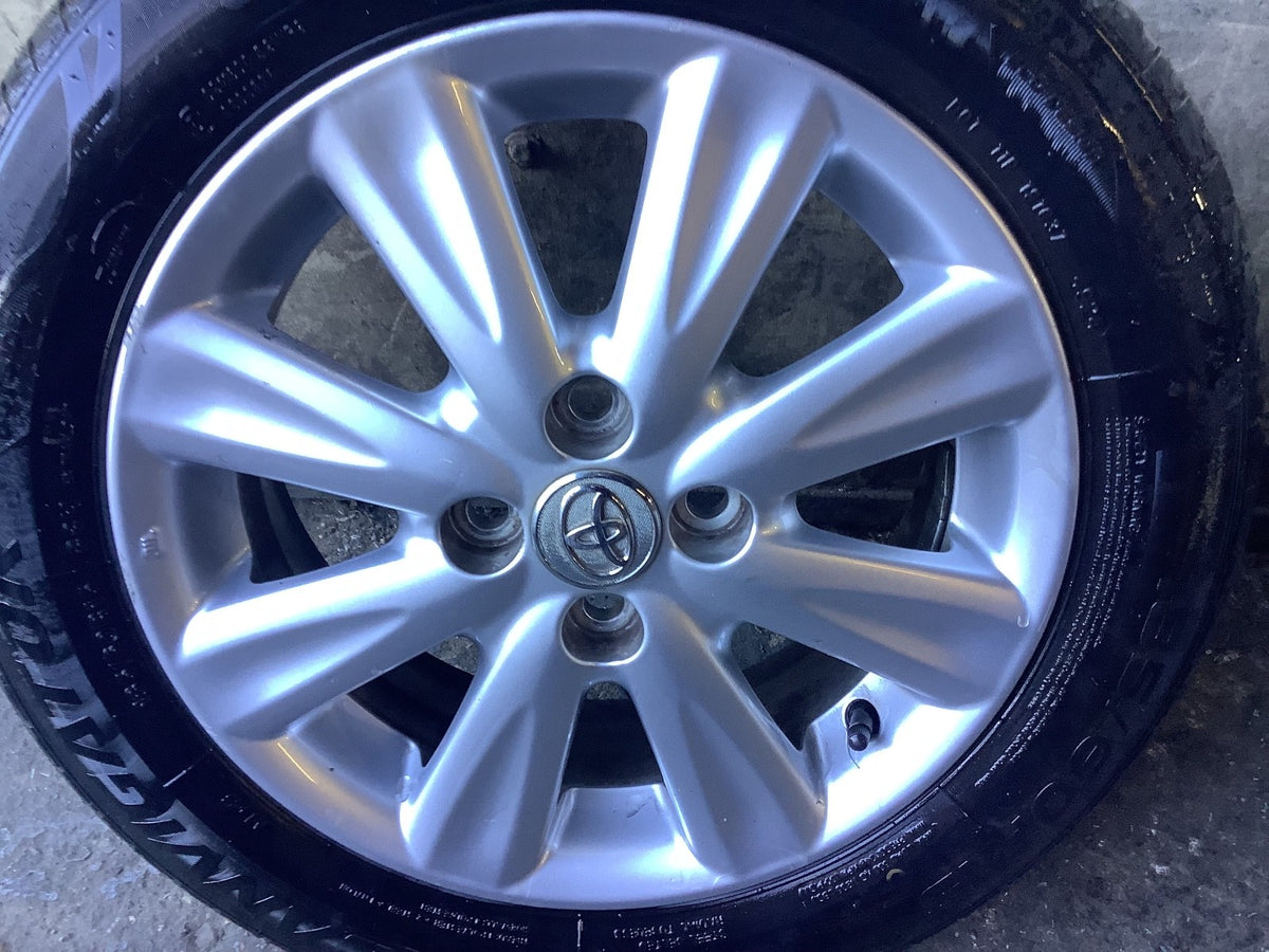 TOYOTA YARIS MK2 ALLOY WHEEL 15'' TYRE 185X60X15 42611 0D240 2006 20113
