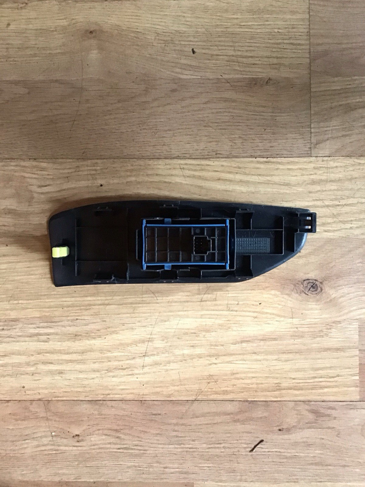 TOYOTA VERSO PASSENGER SIDE ELECTRIC WINDOW CONTROL SWITCH 74232 0F050 2013 20185