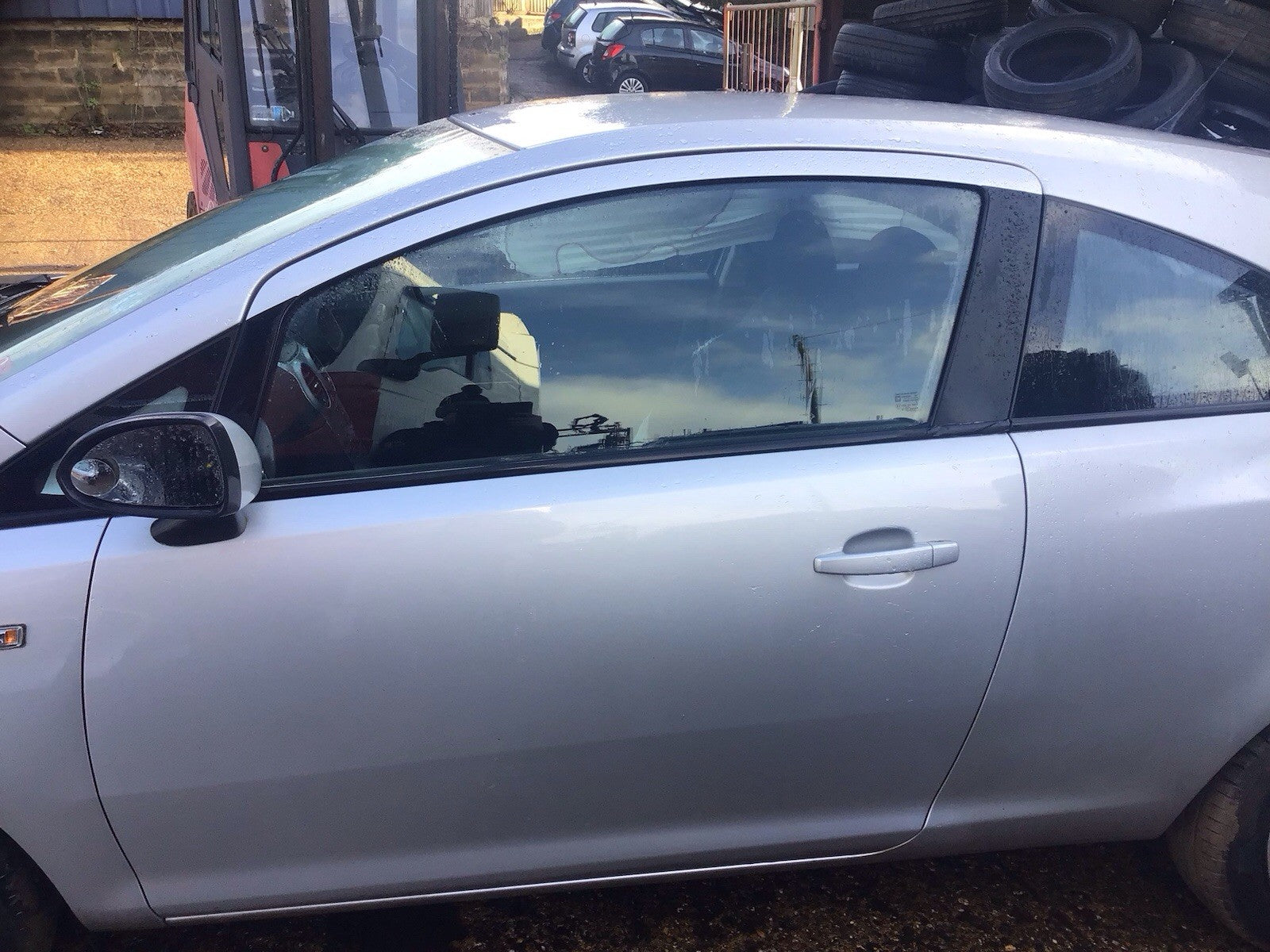 VAUXHALL CORSA D PASSENGER'S SIDE N/S FRONT DOOR STAR SILVER Z157 3 DOOR 2006 141