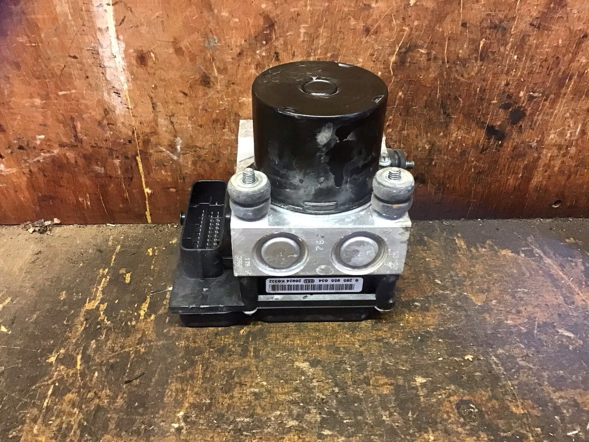 VOLKSWAGEN POLO 6R ABS PUMP MODULE 6R0611517BA 2009 20130