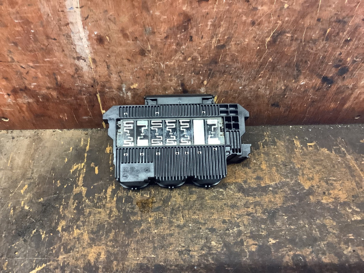 PEUGEOT EXPERT MK2 BATTERY FUSE BOX 1400550780 2008 20165