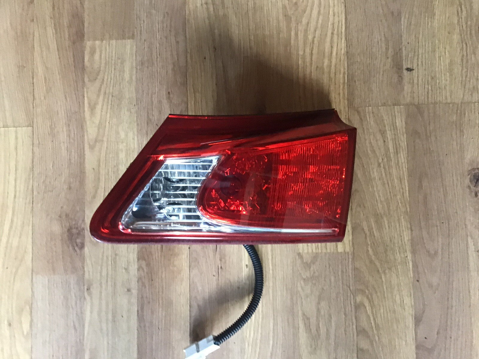 LEXUS IS 200 DRIVER'S SIDE O/S REAR LIGHT INNER BOOT LIGHT SALOON  2008 20121