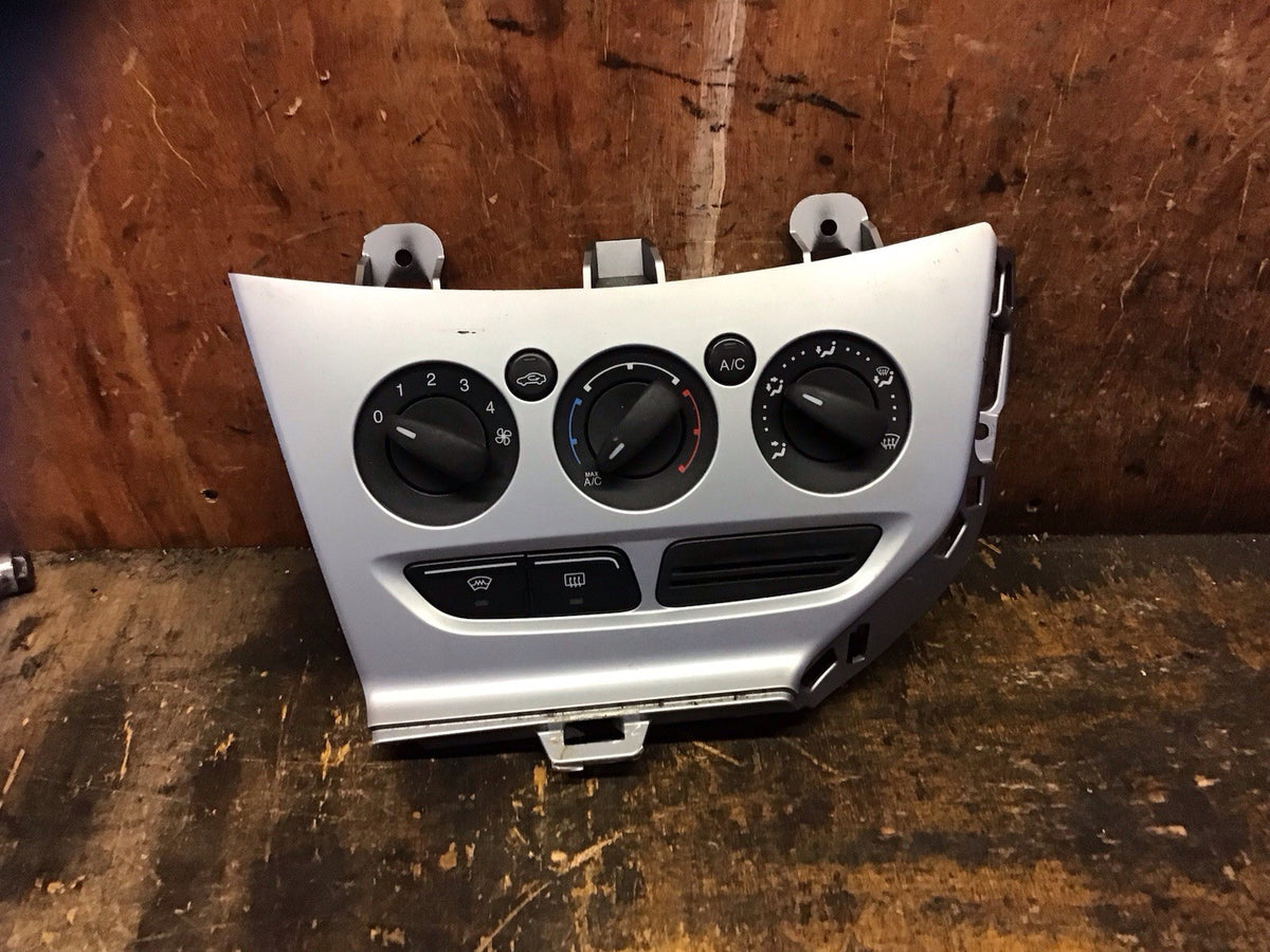 FORD FOCUS MK3  HEATER CONTROL UNIT CLIMATE CONTROL BM5T19980 2011 20182