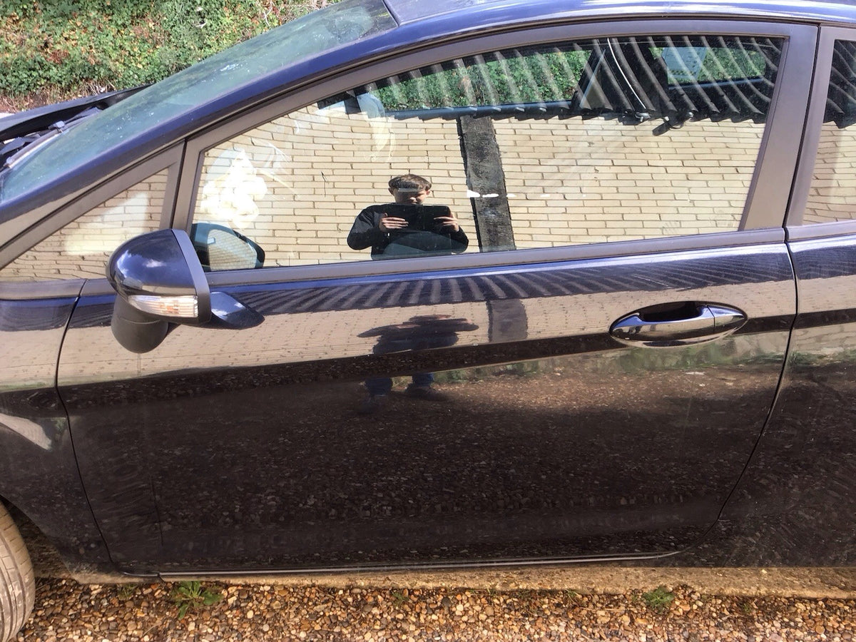 FORD FIESTA MK7 PASSENGER N/S SIDE DOOR PANTHER BLACK  3 DOOR MODEL 2008 20123