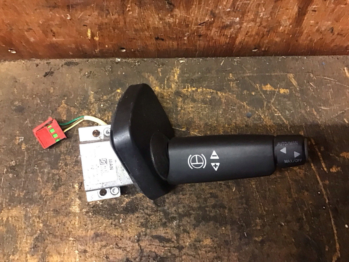 MAN TGX TGS 81.25509 0159 STALK ENGINE EXHAUST BRAKE SWITCH  2015 20200