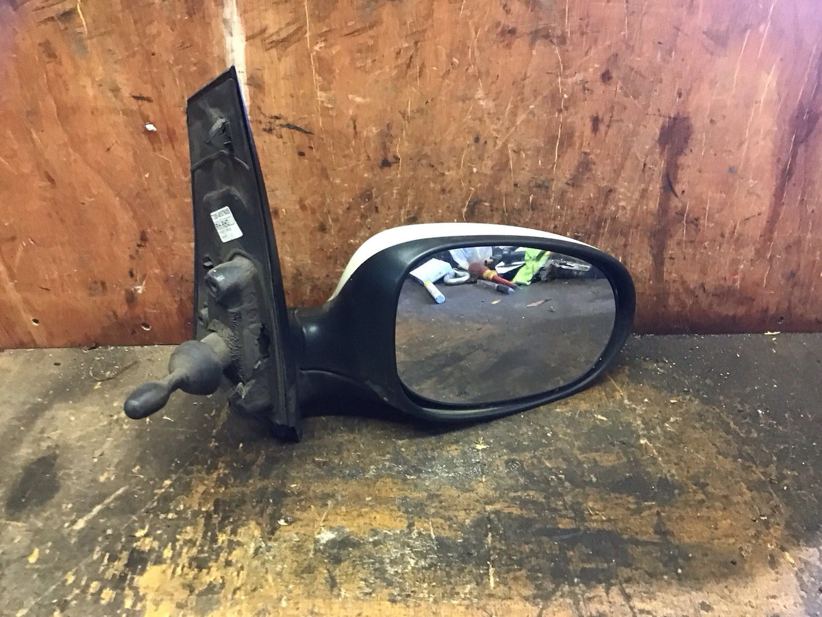 FORD KA MK2 DRIVER'S SIDE O/S DOOR MIRROR IN WHITE 2009 20163