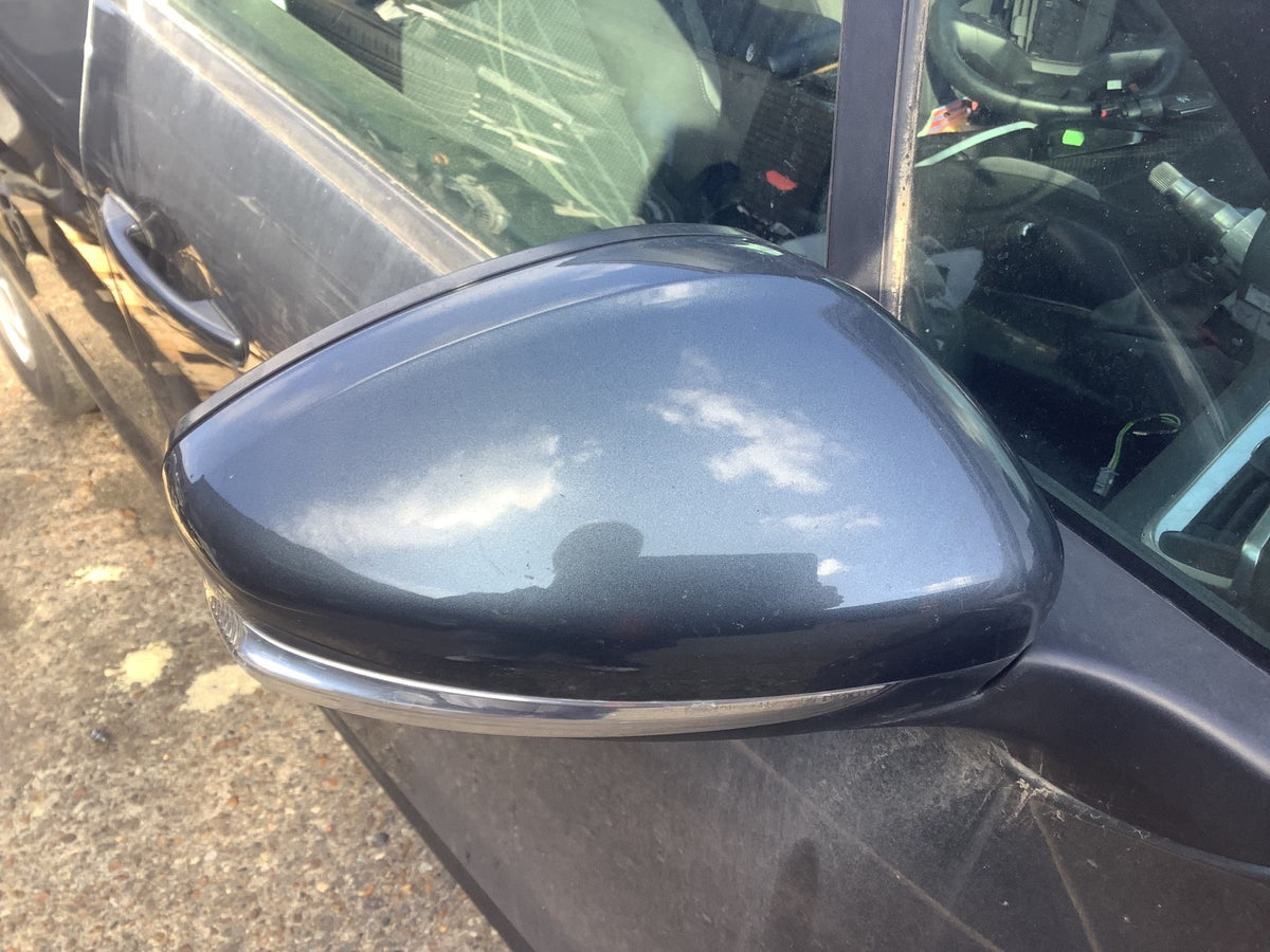 PEUGEOT 208 DRIVER'S SIDE O/S DOOR MIRROR IN GRIS SHARK KTP 2012 20182