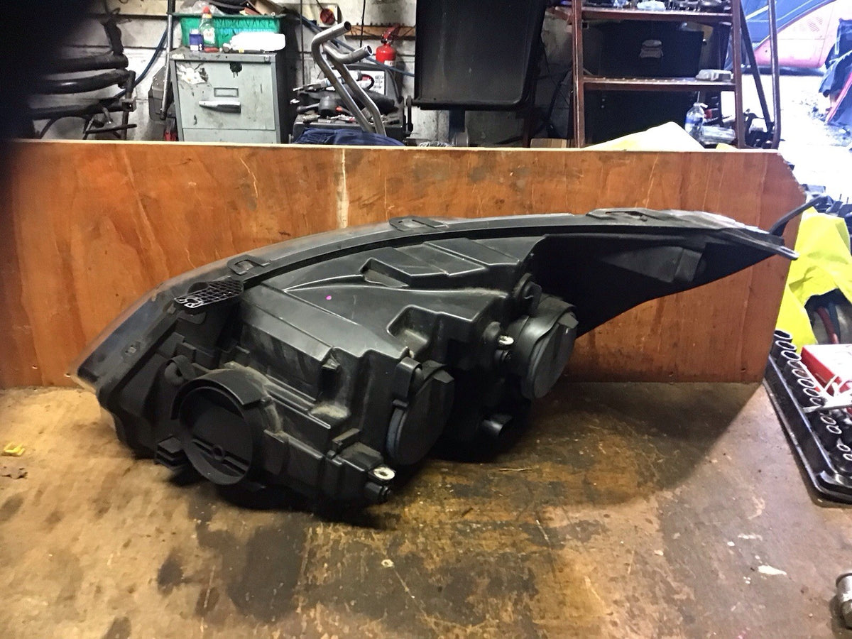 FORD TRANSIT CUSTOM  HEADLIGHT O/S DRIVERS SIDE BK21 13W029 B  2012 20182