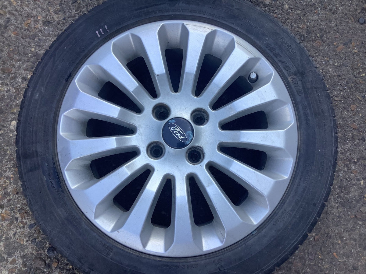 FORD KA MK2 ALLOY WHEEL 15'' TYRE 195X50X15 9S5J 1007 BA 2009 20153