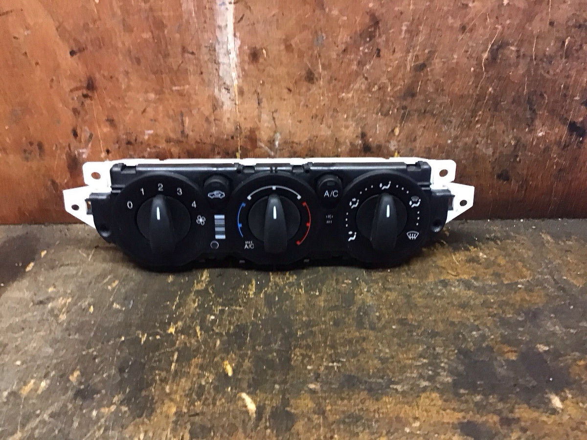 FORD C MAX HEATER CLIMATE CONTROL UNIT SWITCH AM5T18549 2010 20152