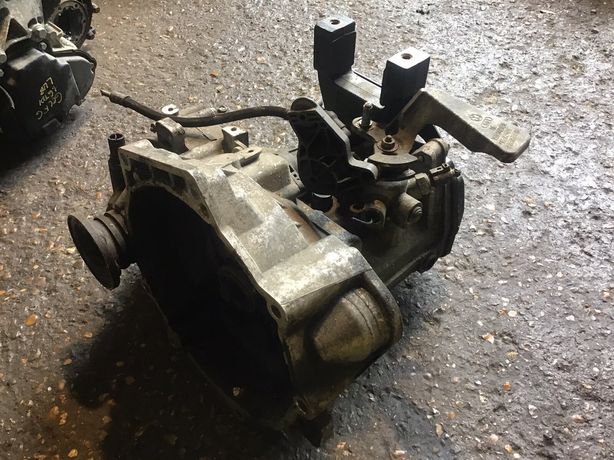 VOLKSWAGEN POLO 1.2 TDI DIESEL GEARBOX  MANUAL 5 SPEED CODE MZK 2010 201512